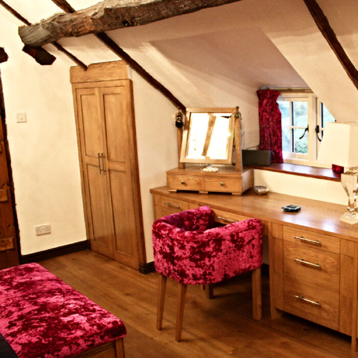 17th Century Thatched Cottage Bedroom Appleton Jacob